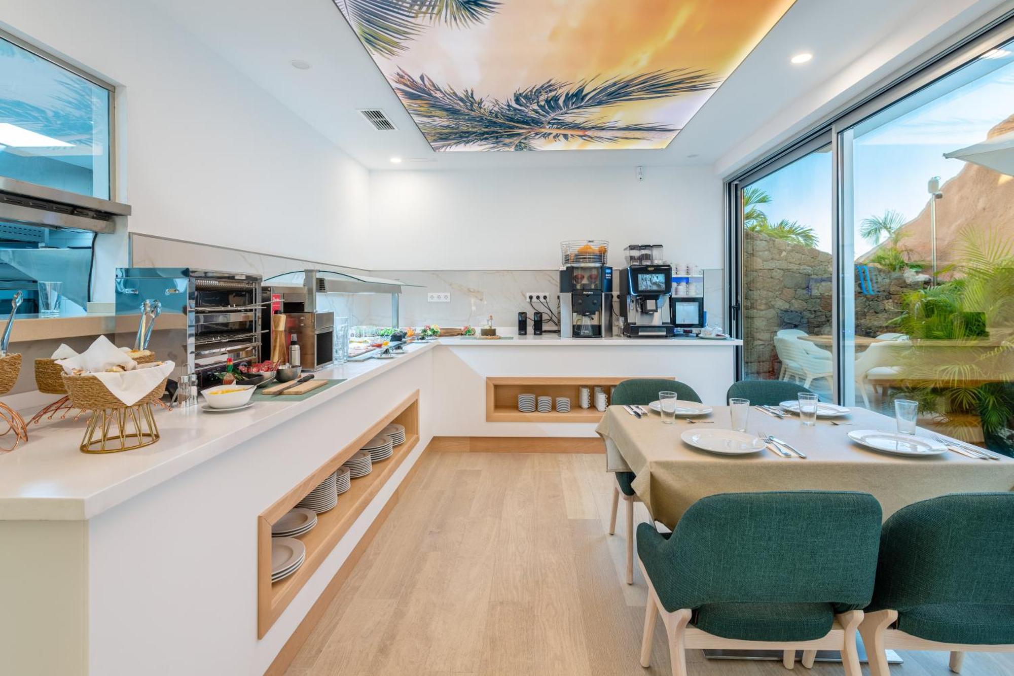 Grand Horizon Luxury Boutique Apartments Puerto Rico  Dış mekan fotoğraf