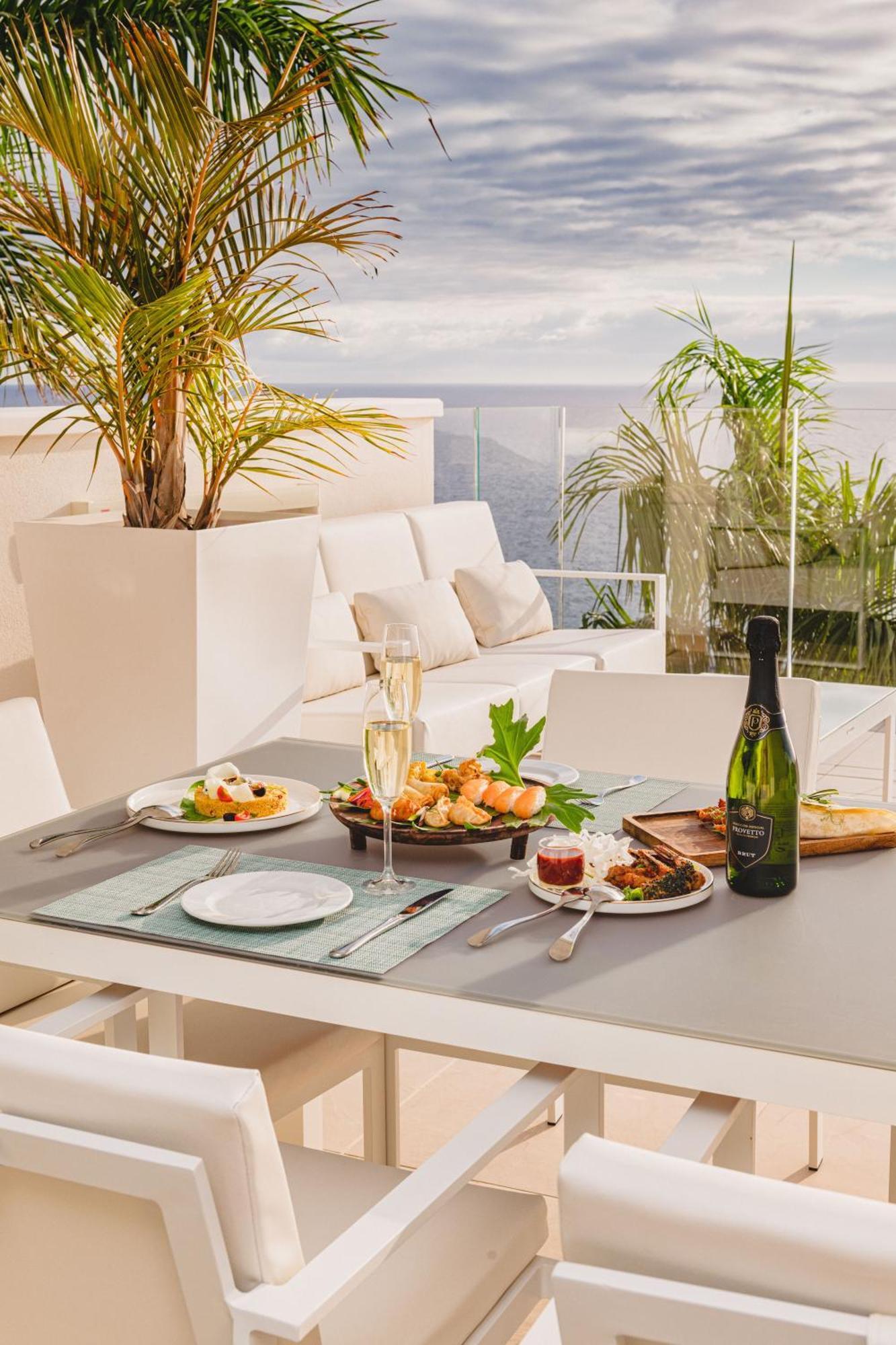 Grand Horizon Luxury Boutique Apartments Puerto Rico  Dış mekan fotoğraf