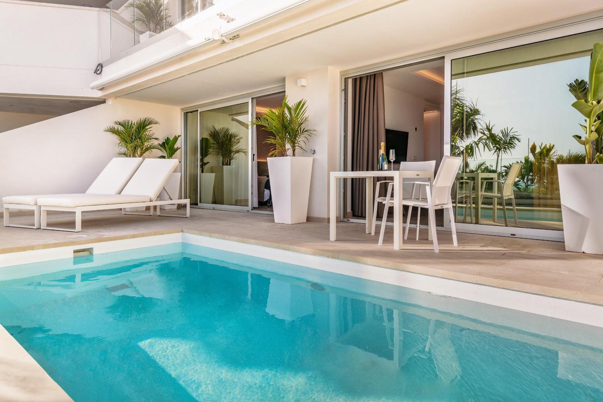Grand Horizon Luxury Boutique Apartments Puerto Rico  Dış mekan fotoğraf