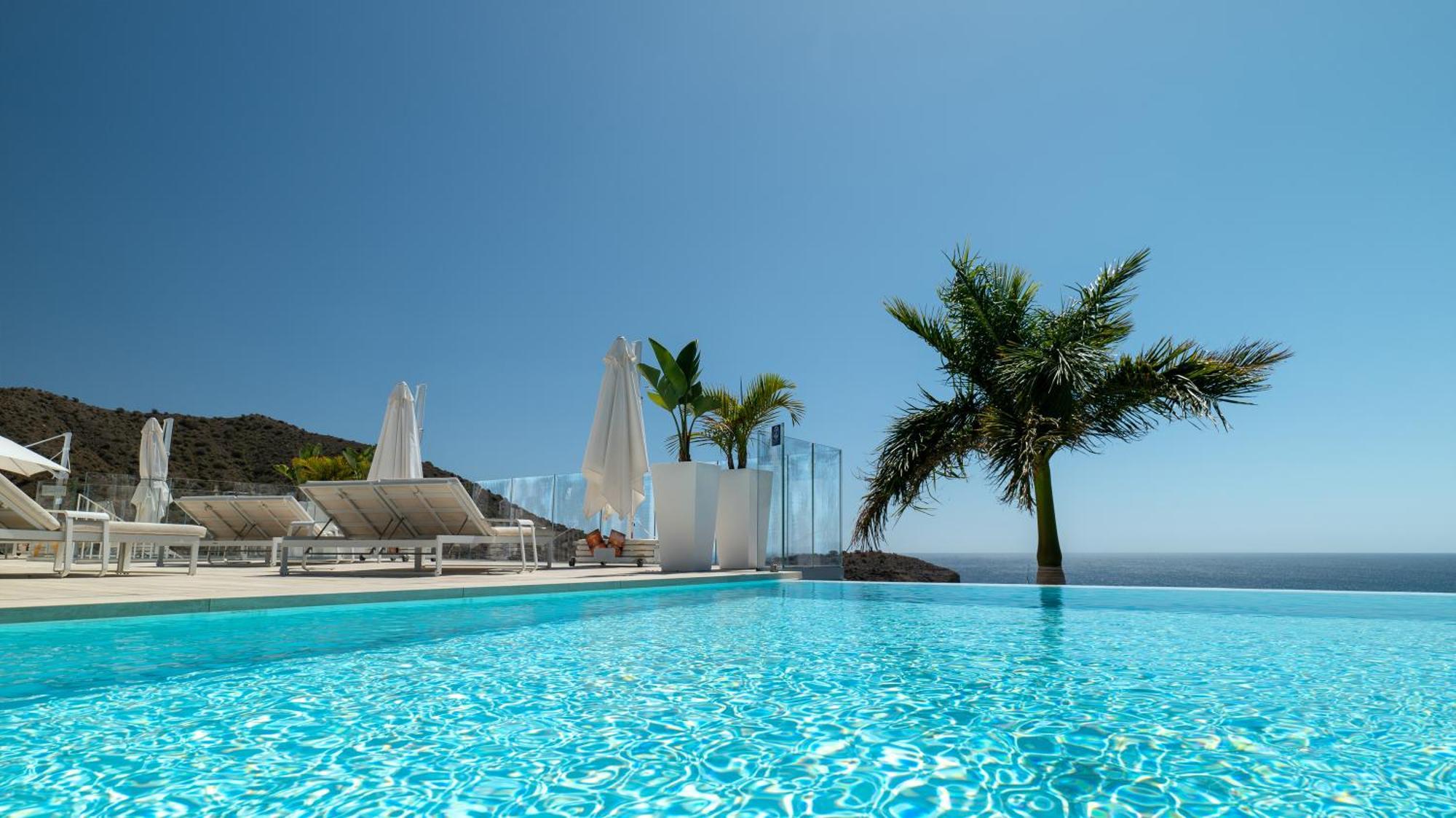 Grand Horizon Luxury Boutique Apartments Puerto Rico  Dış mekan fotoğraf