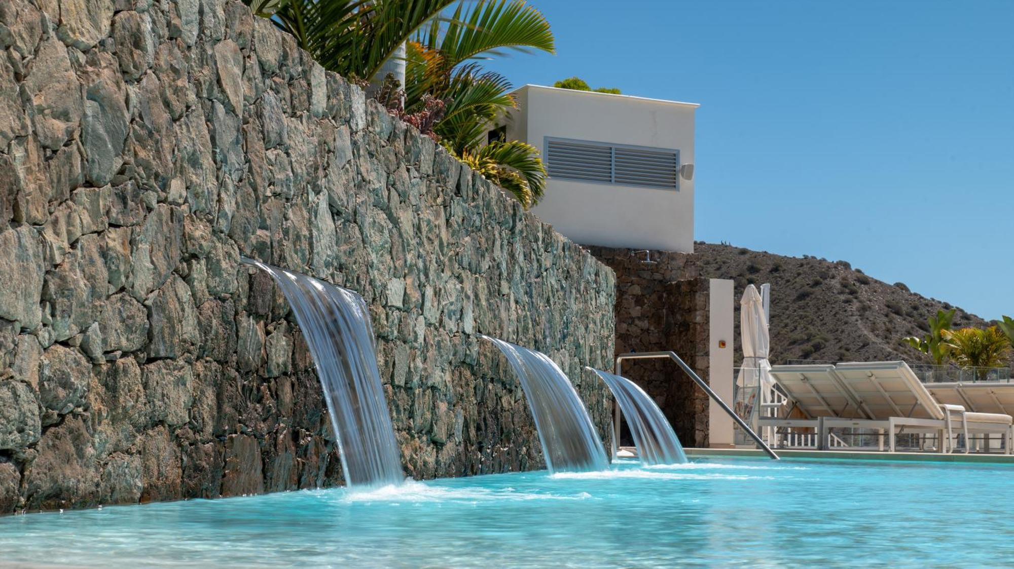 Grand Horizon Luxury Boutique Apartments Puerto Rico  Dış mekan fotoğraf