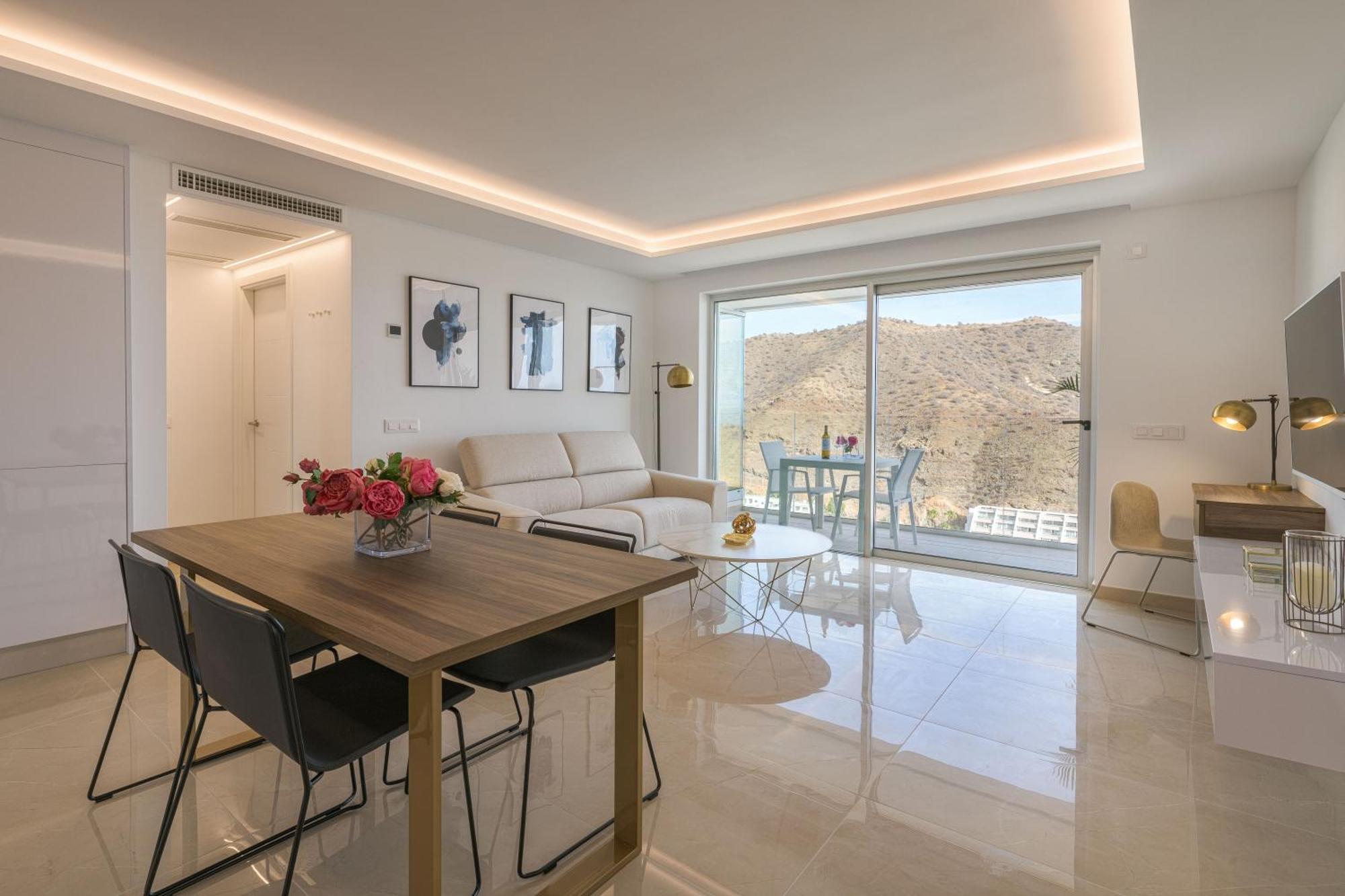 Grand Horizon Luxury Boutique Apartments Puerto Rico  Dış mekan fotoğraf
