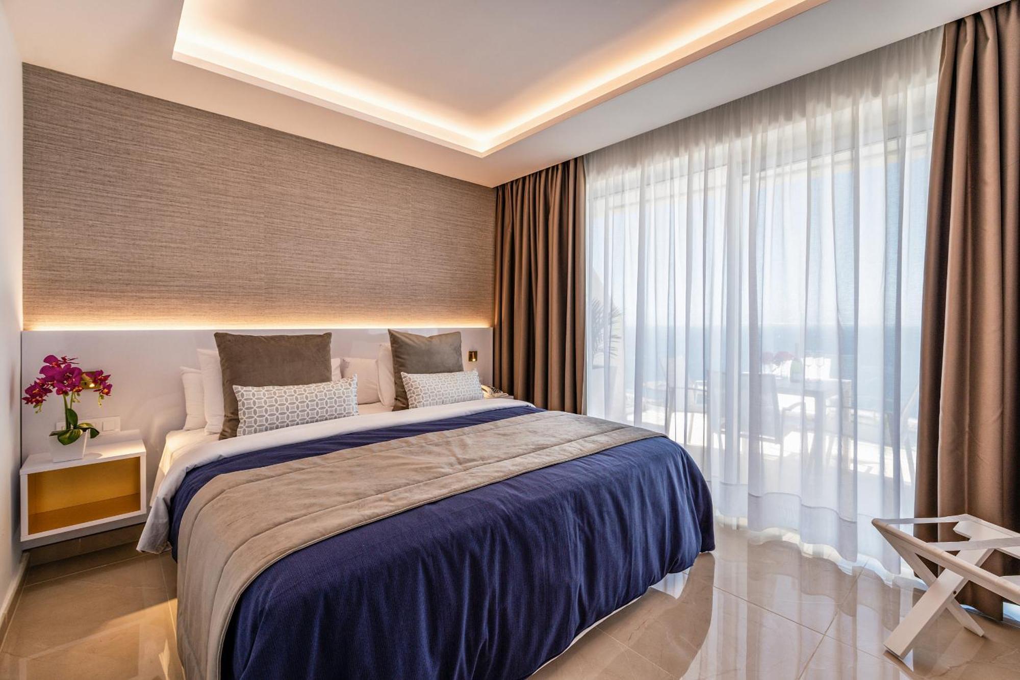 Grand Horizon Luxury Boutique Apartments Puerto Rico  Dış mekan fotoğraf