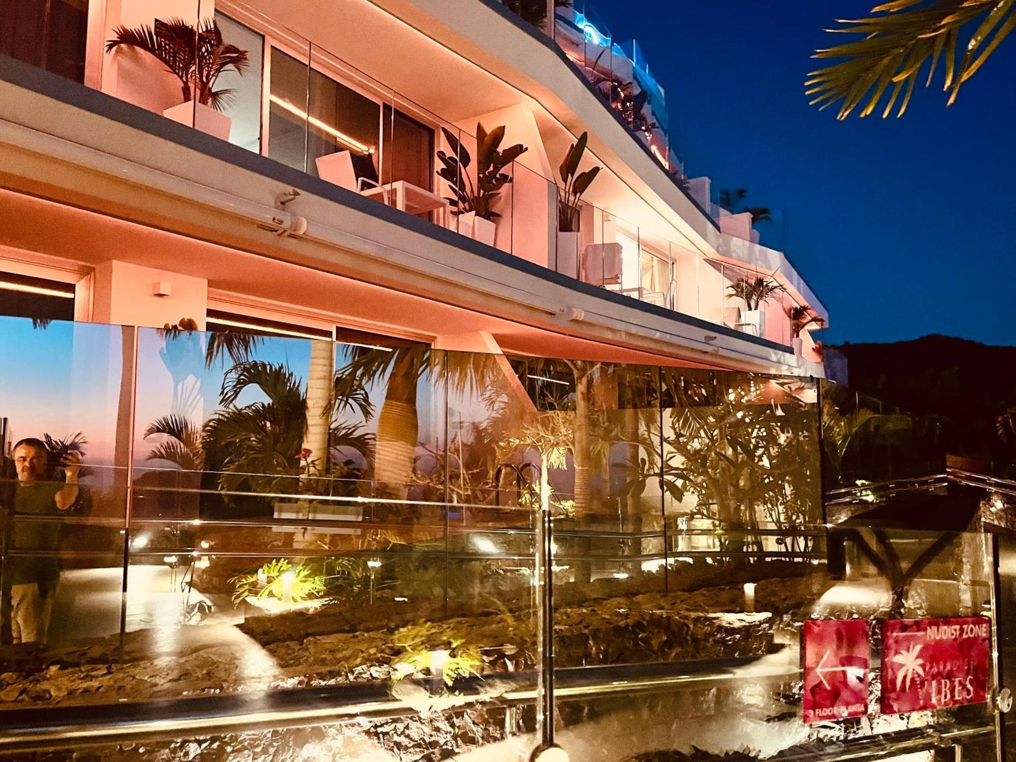 Grand Horizon Luxury Boutique Apartments Puerto Rico  Dış mekan fotoğraf