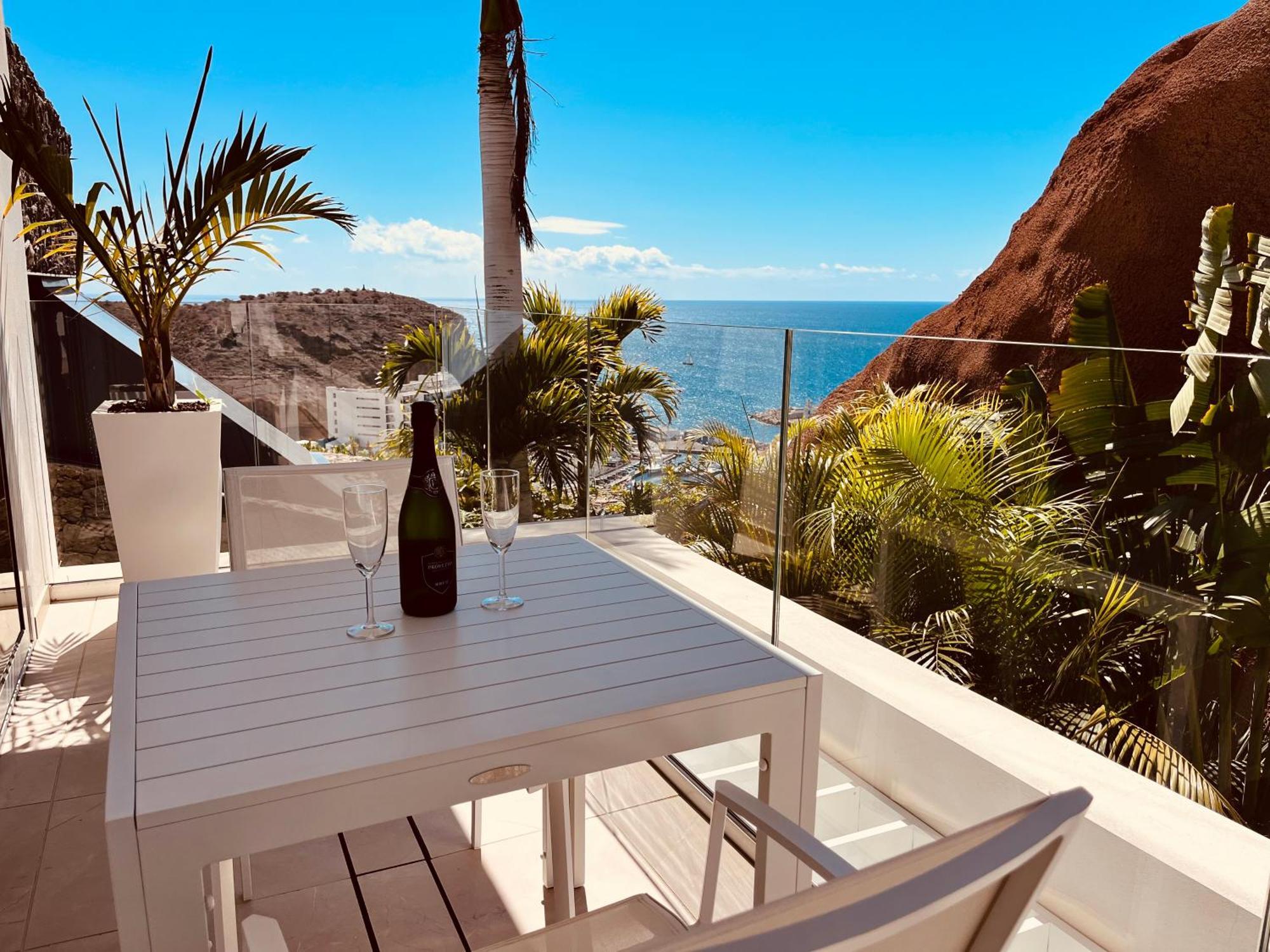 Grand Horizon Luxury Boutique Apartments Puerto Rico  Oda fotoğraf